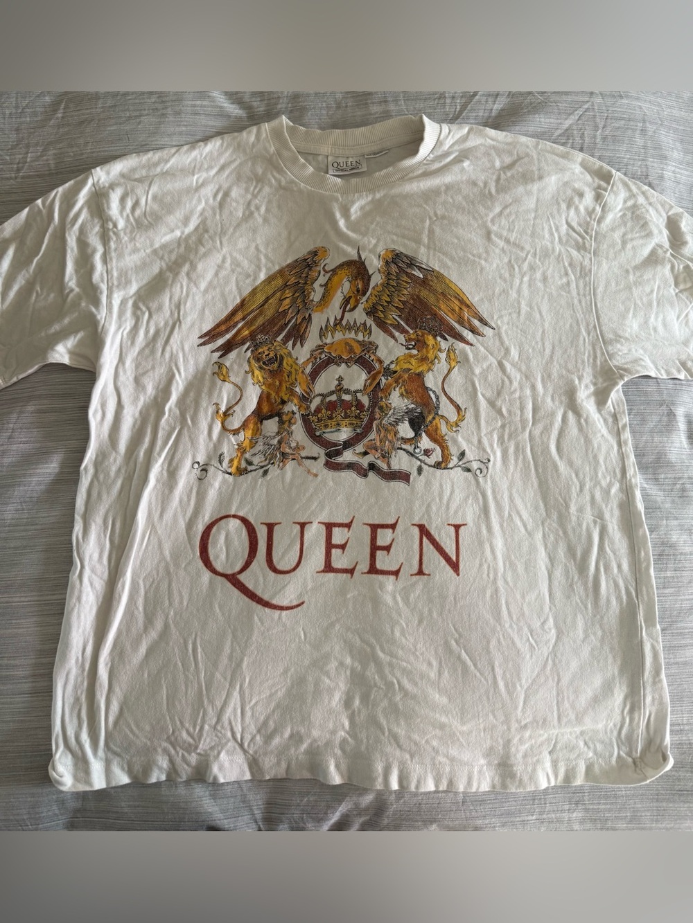 Queen  Merch Graphic short sleeve Tee - White